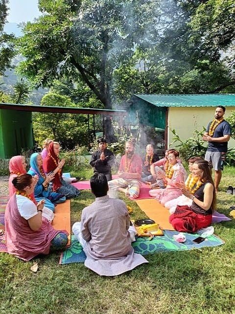 yoga school in rishikesh
