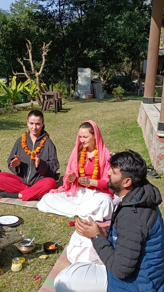 200 Hour Yoga Teacher Training in Rishikesh