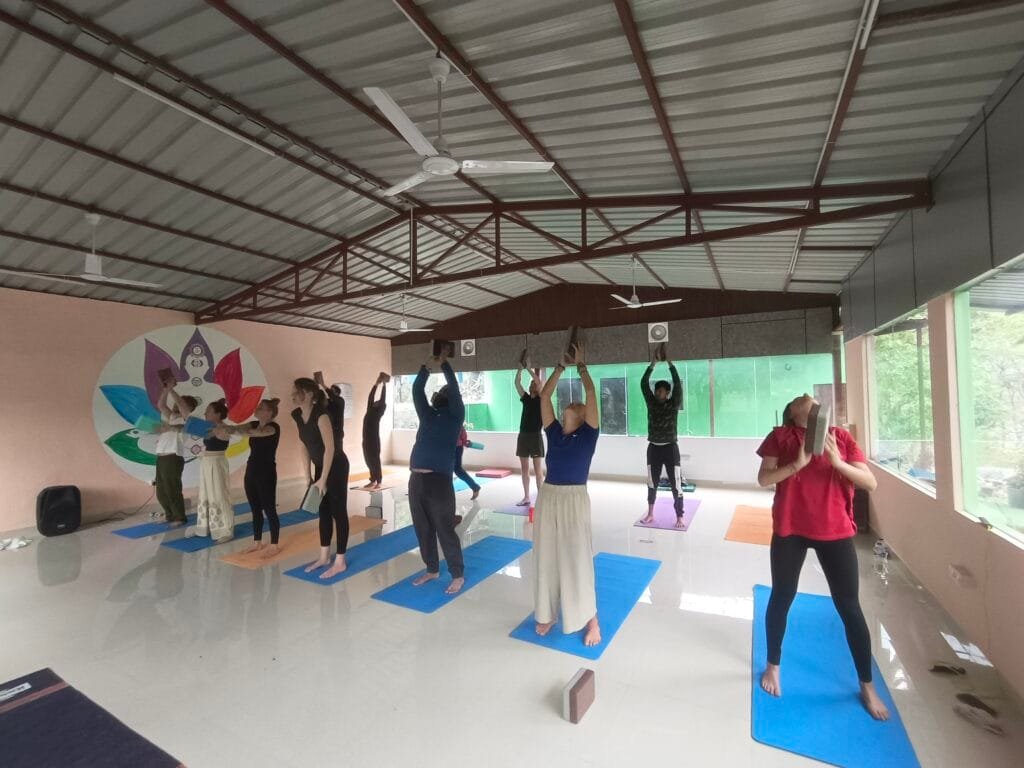 yoga school in rishikesh